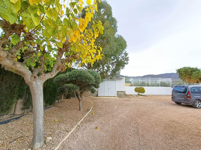 Image No.18-3 Bed Country House for sale