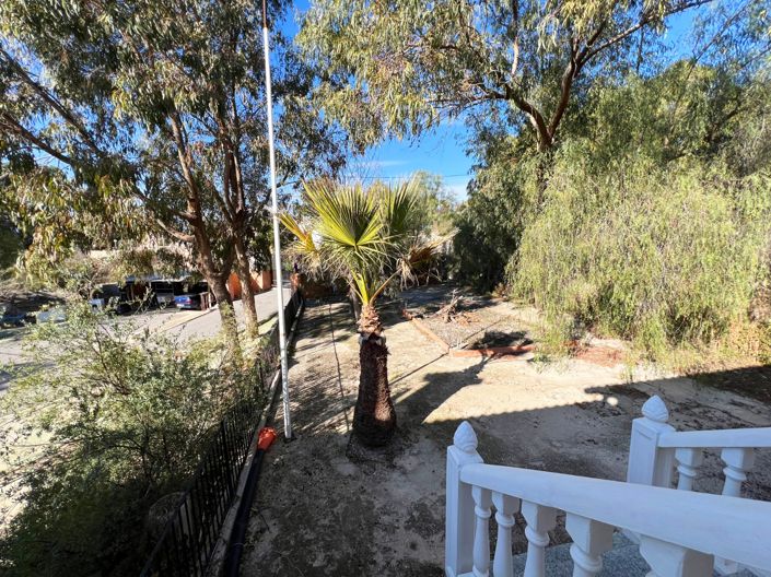 Image No.12-4 Bed Country House for sale