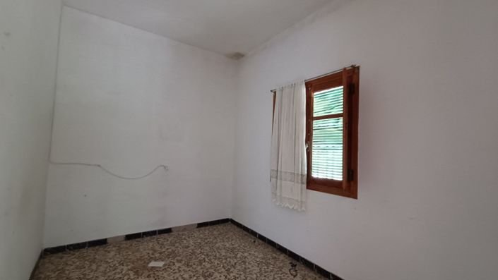 Image No.16-3 Bed Country House for sale