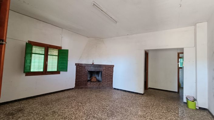 Image No.17-3 Bed Country House for sale