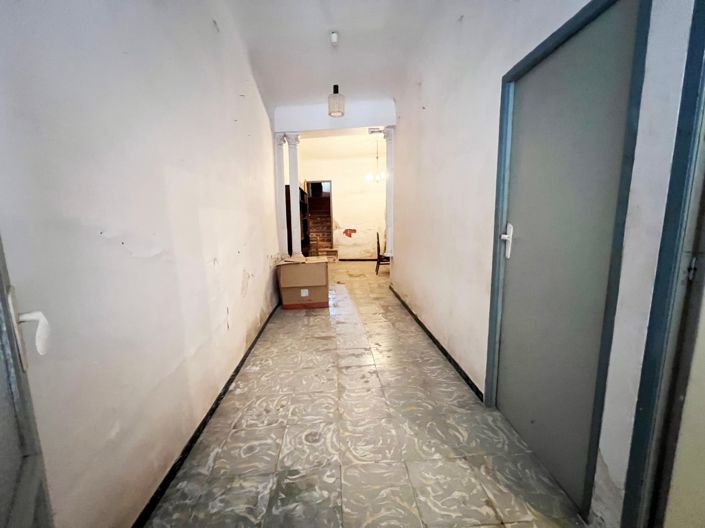 Image No.10-5 Bed Townhouse for sale