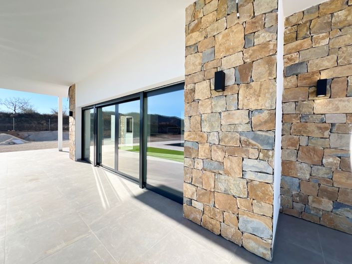 Image No.9-3 Bed Country House for sale