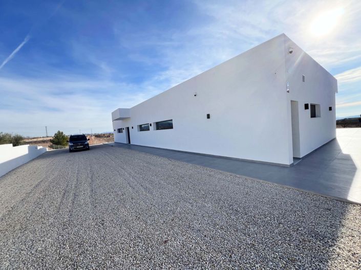 Image No.6-3 Bed Country House for sale