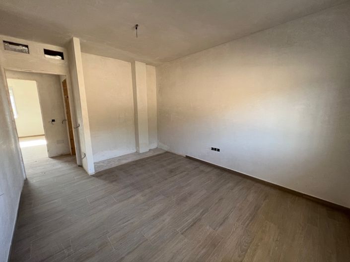 Image No.21-3 Bed Country House for sale