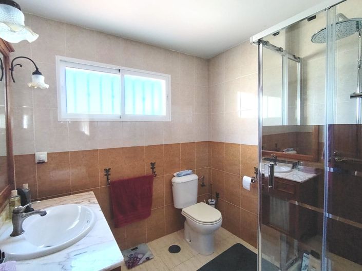 Image No.19-3 Bed Villa for sale