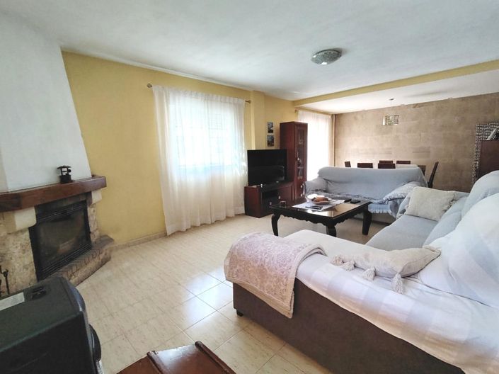 Image No.9-3 Bed Villa for sale