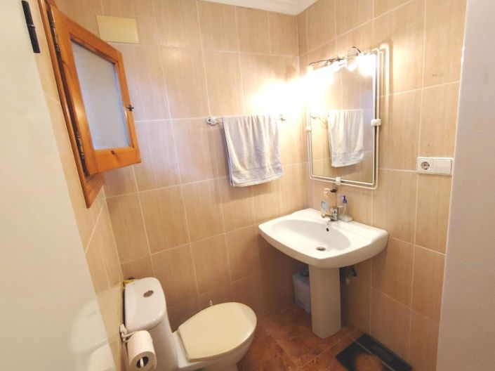 Image No.16-3 Bed Country House for sale