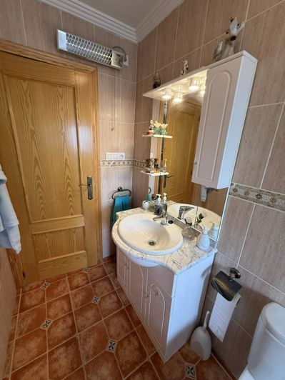 Image No.15-4 Bed Country House for sale