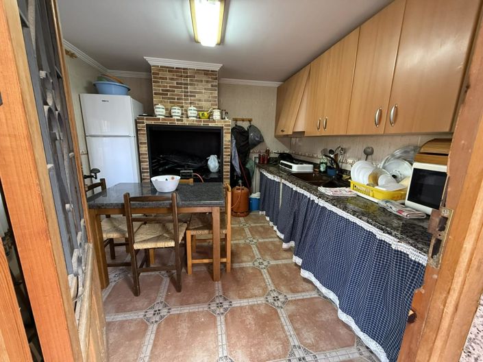 Image No.6-4 Bed Country House for sale