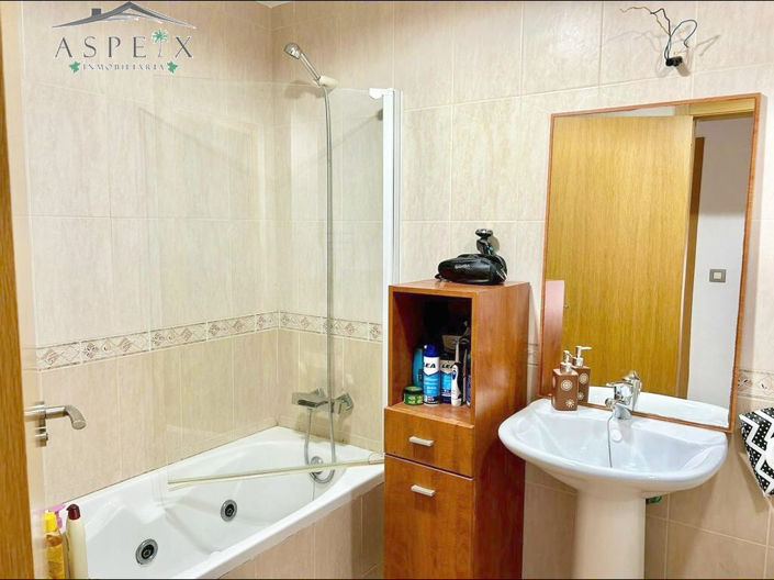 Image No.13-5 Bed Townhouse for sale