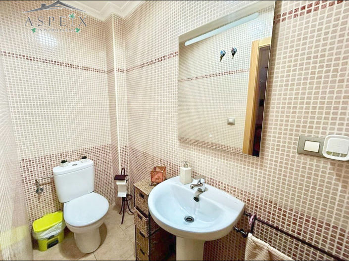 Image No.5-5 Bed Townhouse for sale