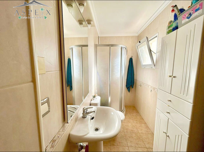 Image No.7-5 Bed Townhouse for sale