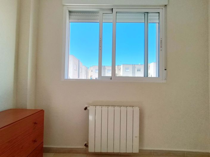 Image No.19-3 Bed Townhouse for sale