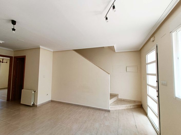 Image No.5-3 Bed Townhouse for sale