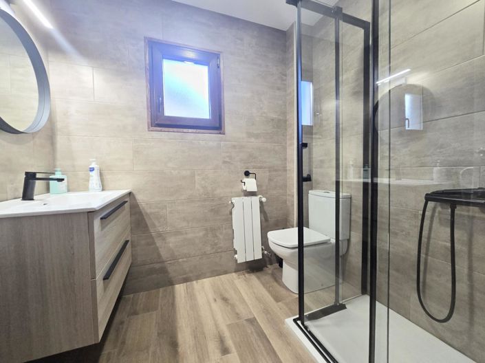 Image No.10-3 Bed Townhouse for sale