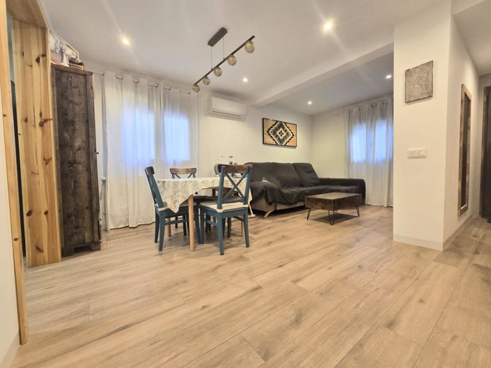 Image No.3-3 Bed Townhouse for sale