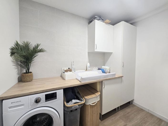 Image No.5-3 Bed Townhouse for sale