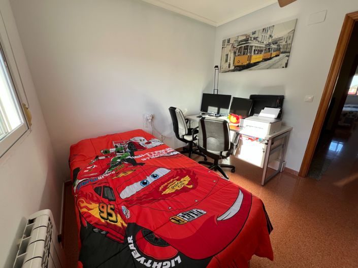 Image No.17-3 Bed Townhouse for sale