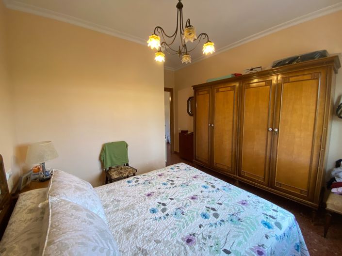 Image No.16-4 Bed Country House for sale