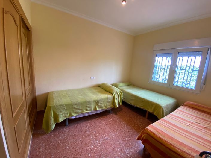 Image No.25-4 Bed Country House for sale