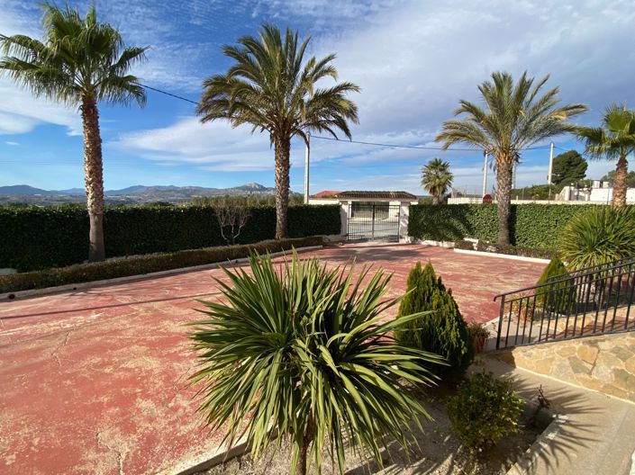 Image No.5-4 Bed Country House for sale