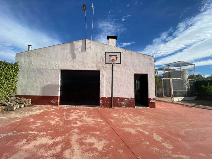 Image No.7-4 Bed Country House for sale