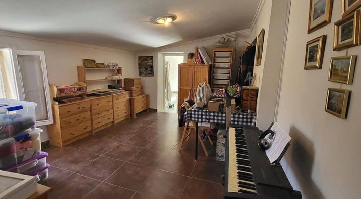 Image No.16-4 Bed Country House for sale