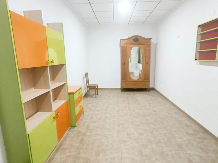 Image No.15-6 Bed Country House for sale