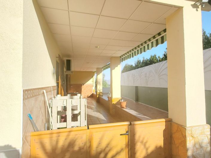 Image No.21-6 Bed Country House for sale