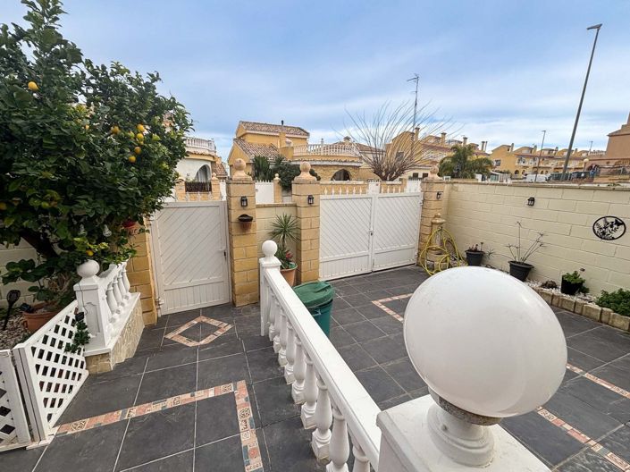 Image No.40-Villa de 5 chambres à vendre à Monforte del Cid