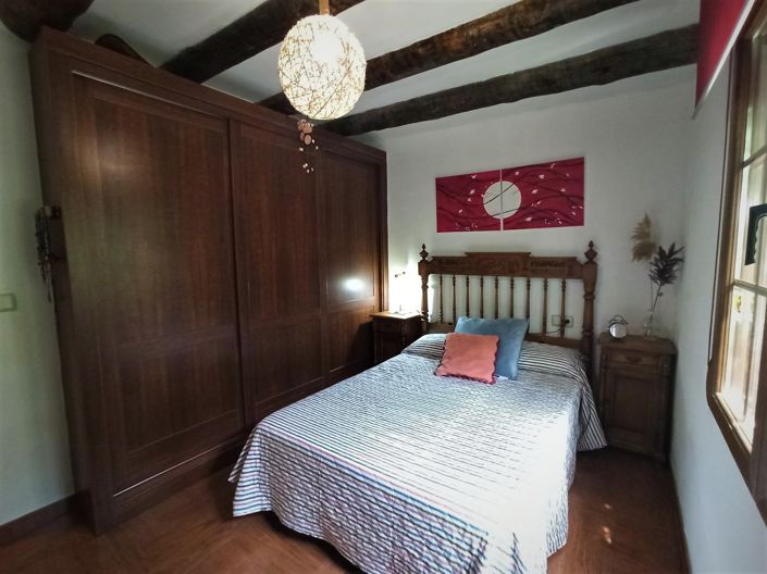 Image No.11-3 Bed Country House for sale