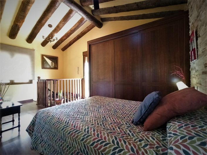 Image No.23-3 Bed Country House for sale