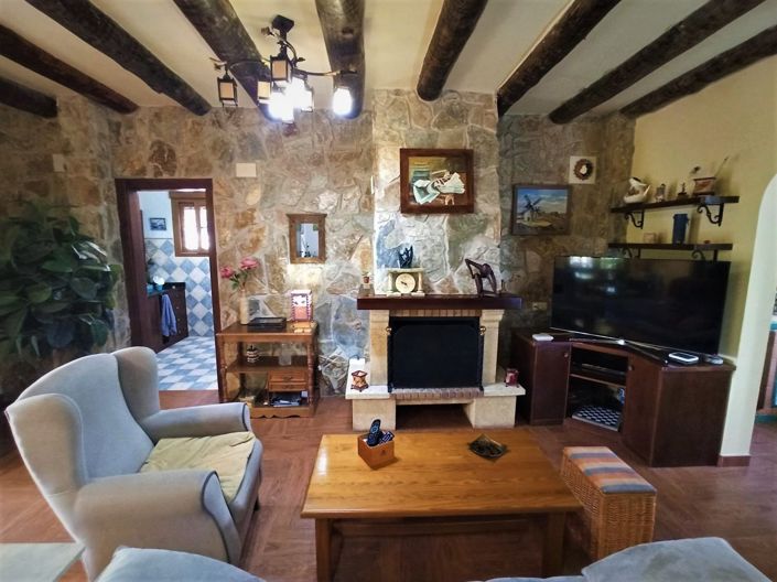 Image No.7-3 Bed Country House for sale