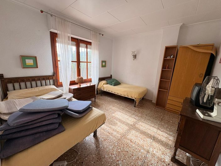 Image No.15-4 Bed Country House for sale