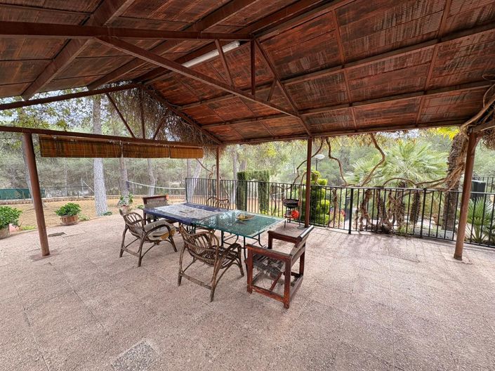 Image No.17-4 Bed Country House for sale