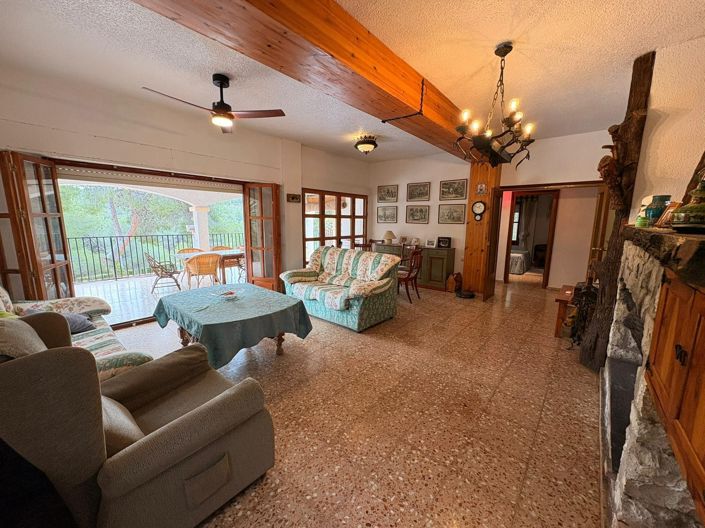 Image No.3-4 Bed Country House for sale