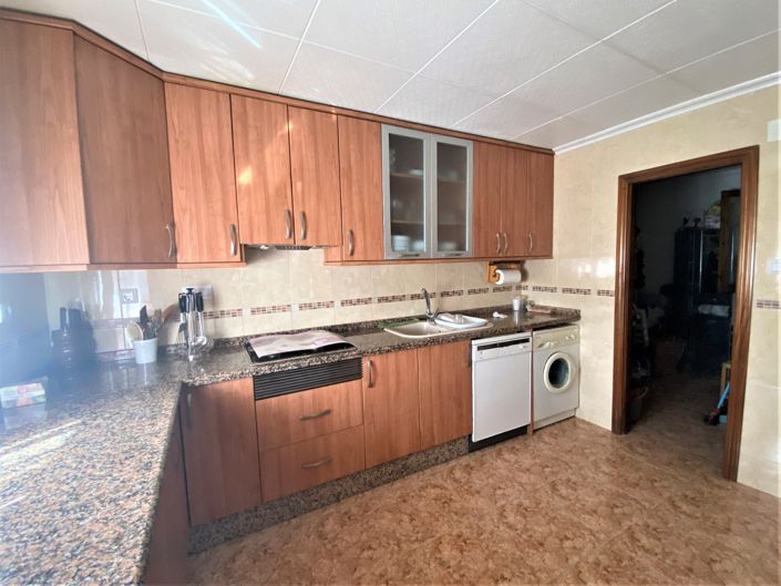 Image No.16-4 Bed Country House for sale