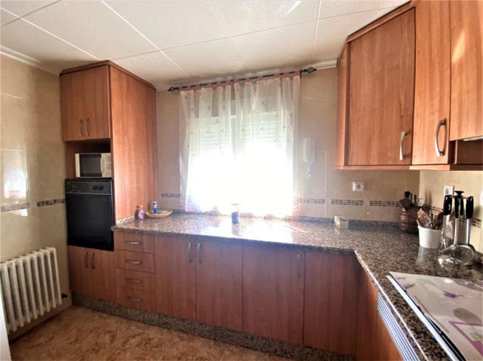 Image No.17-4 Bed Country House for sale