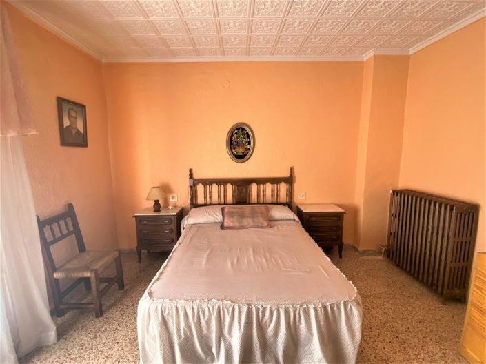 Image No.25-4 Bed Country House for sale