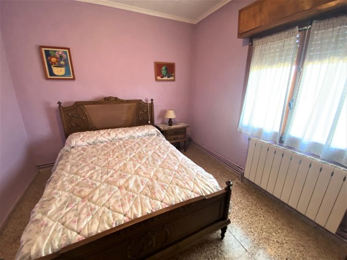 Image No.30-4 Bed Country House for sale