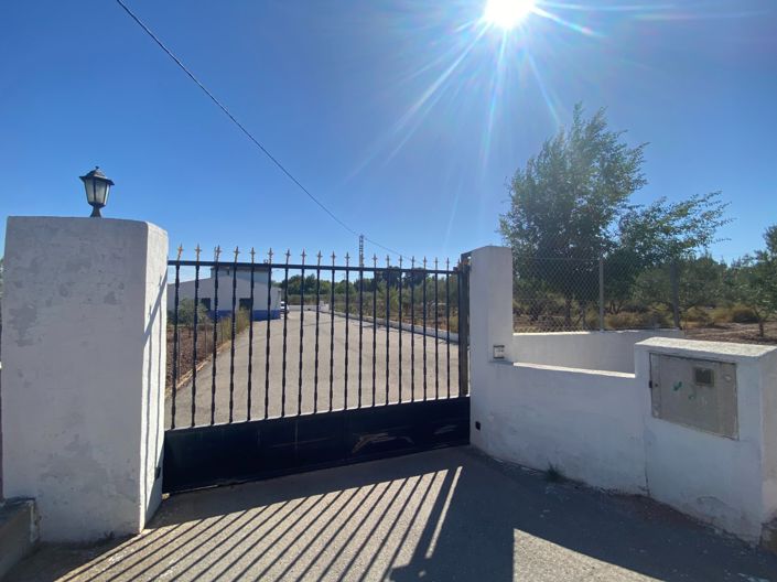 Image No.34-4 Bed Country House for sale