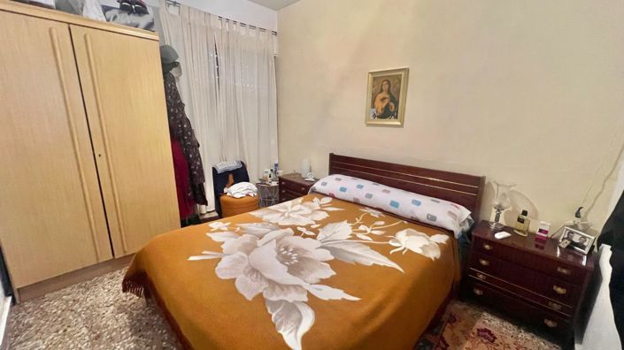 Image No.12-5 Bed Country House for sale