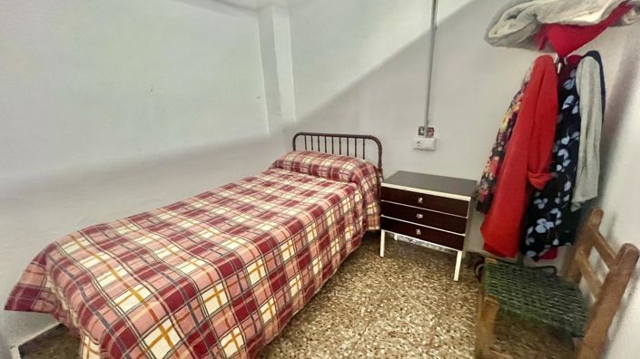 Image No.9-5 Bed Country House for sale