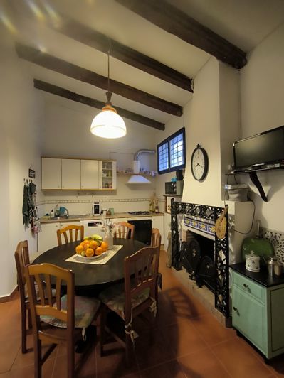 Image No.8-5 Bed Country House for sale