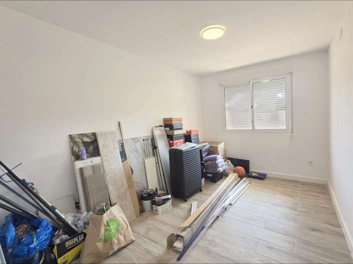 Image No.3-3 Bed Apartment for sale