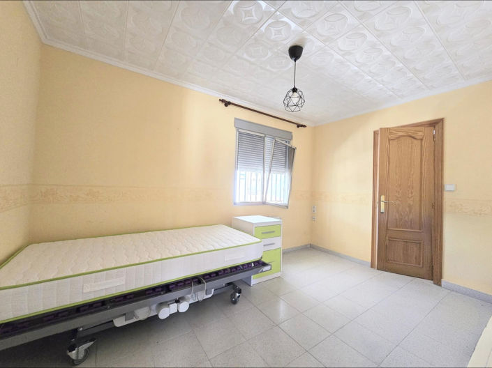 Image No.7-4 Bed Country House for sale