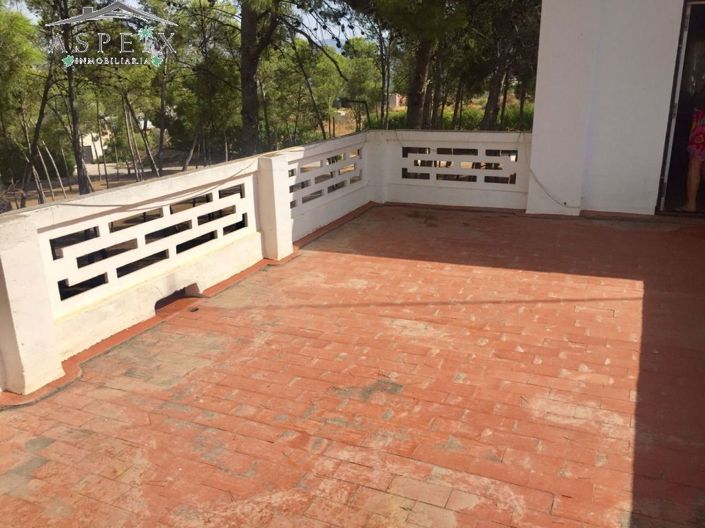 Image No.20-7 Bed Villa for sale