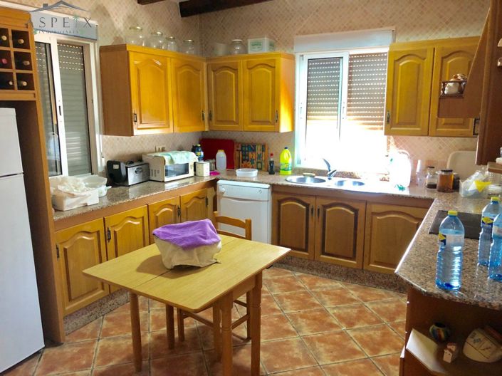 Image No.5-4 Bed Country House for sale