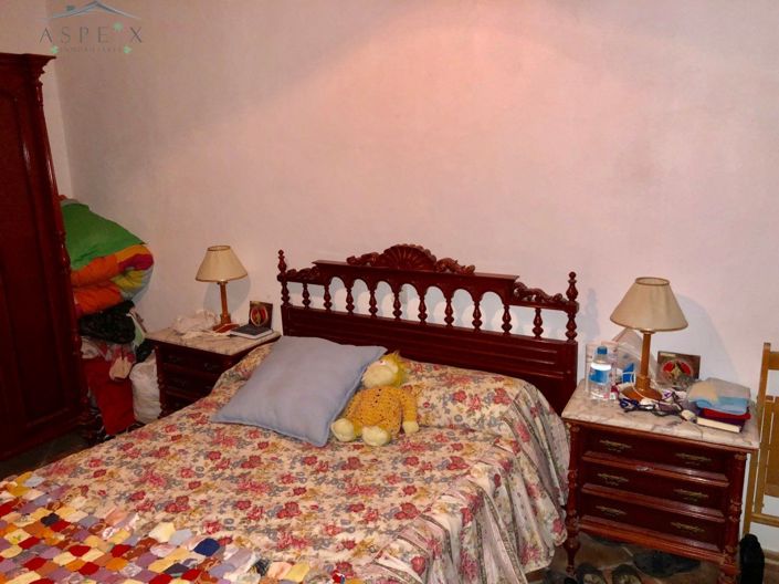 Image No.6-4 Bed Country House for sale