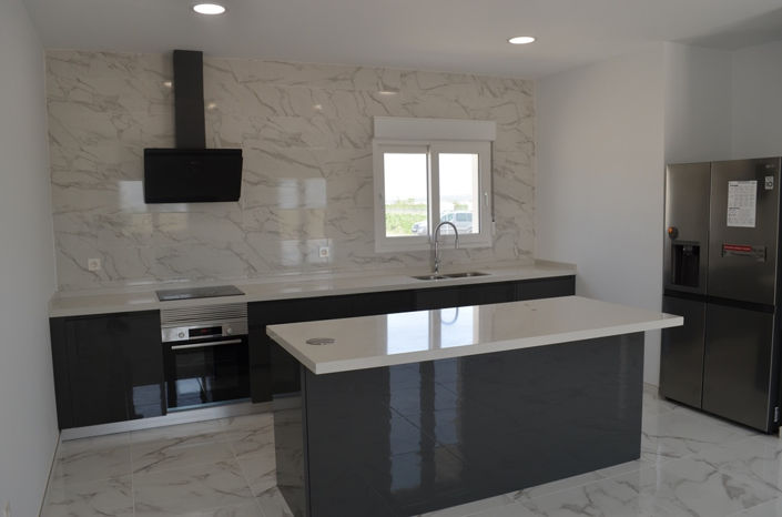 Image No.19-4 Bed Country House for sale